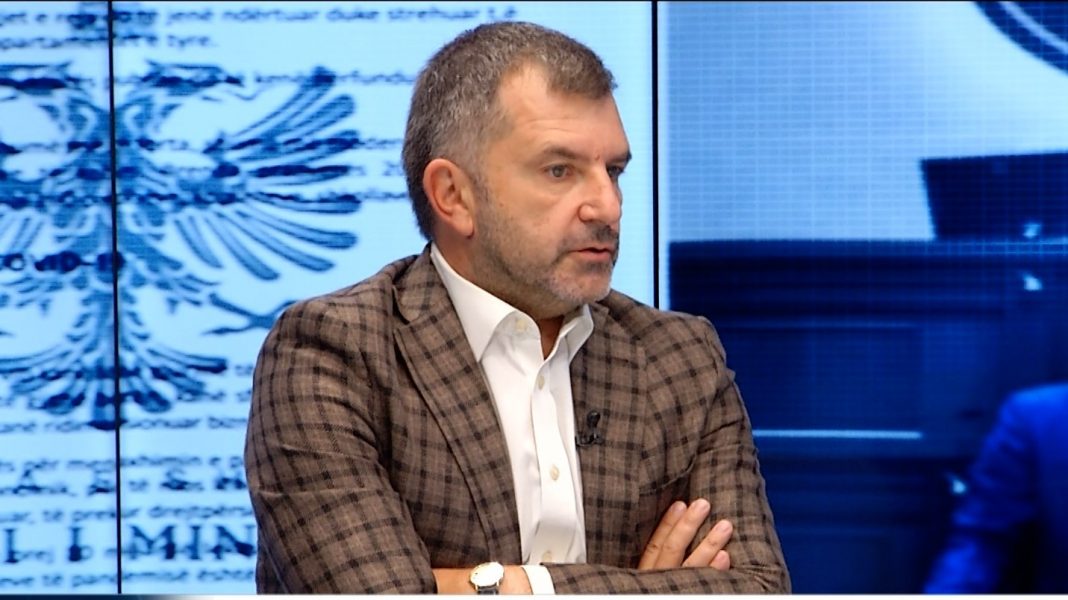 Një drejtor policie, kokë turku në Zvërnec